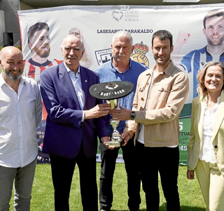 Organizadores y participantes.