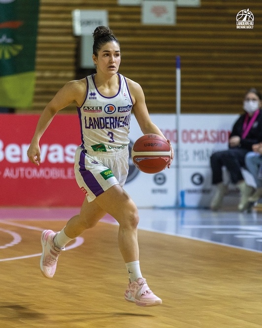 Hortense Limouzin antolatzaile lapurtarra, denboraldi hontako neurketa baten.