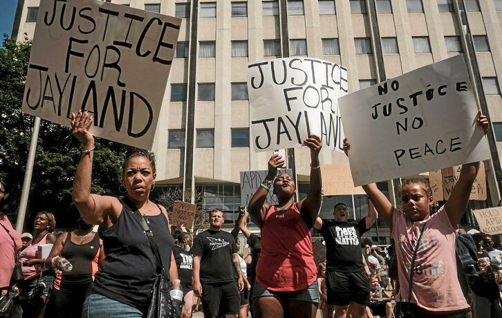 Movilización durante el fin de semana para denunciar la muerte de Walker y demandar justicia.