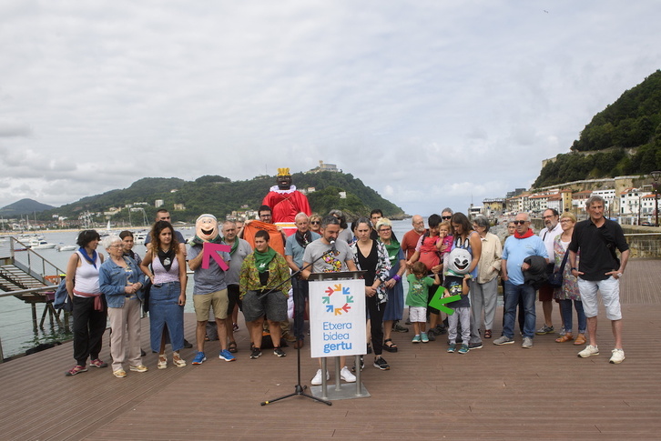 Sarek, Jai Batzordeak eta Piratek Donostian egin duten agerraldia.
