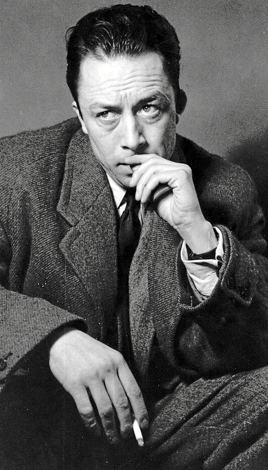 Albert Camus durante una visita a Londres. Kurt HUTTON