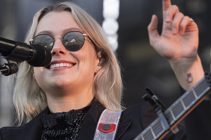 Phoebe Bridgers, ostegun honetan Kobetamendin.