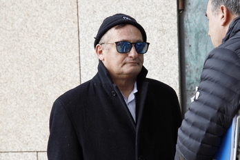 Mariano Camio, en el exterior de los juzgados, durante el juicio que se celebró en 2019.