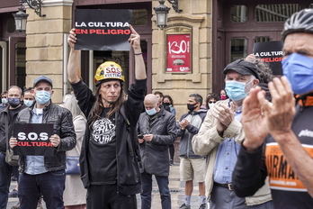 S.O.S kultura plataformaren mobilizazioa 2020ko ekainean. 