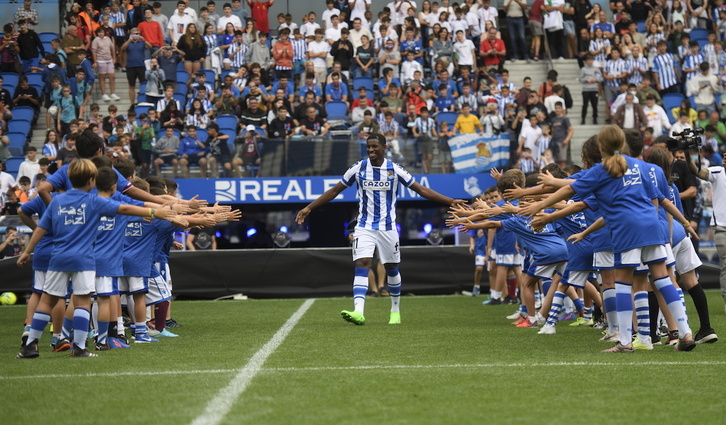 Mohamed Ali Cho, en su presentación en el Reale Arena.