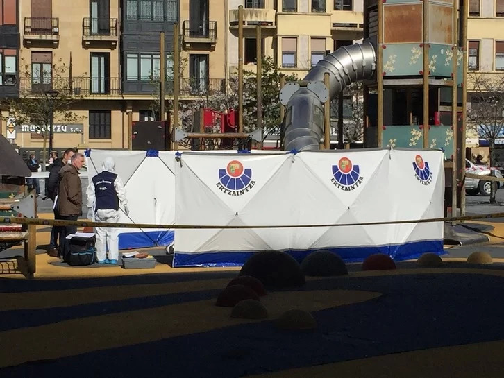 El lugar donde se produjo el crimen el 14 de marzo de 2020, en el barrio de Gros.