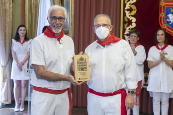 Maya, con mascarilla en el homenaje a Javier Solano al ser positivo por covid-19.