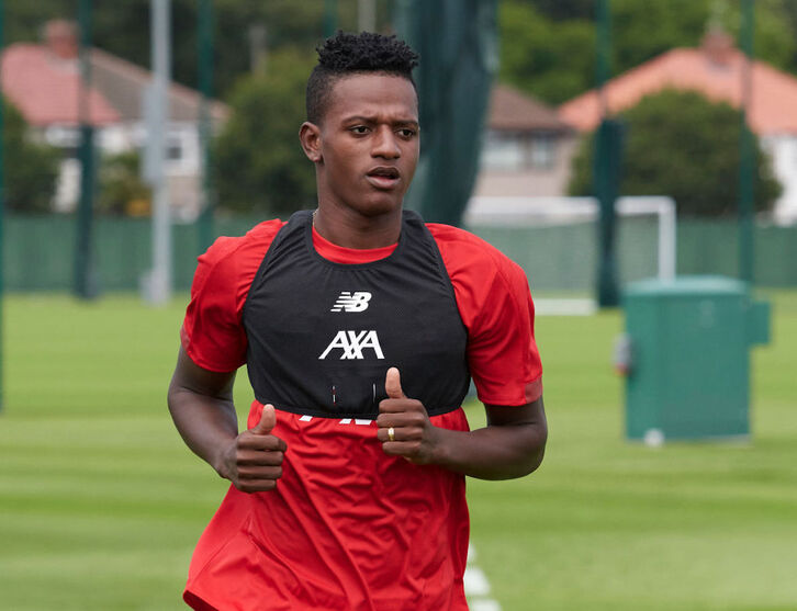 Anderson Arroyo, en un entrenamiento con el Liverpool.