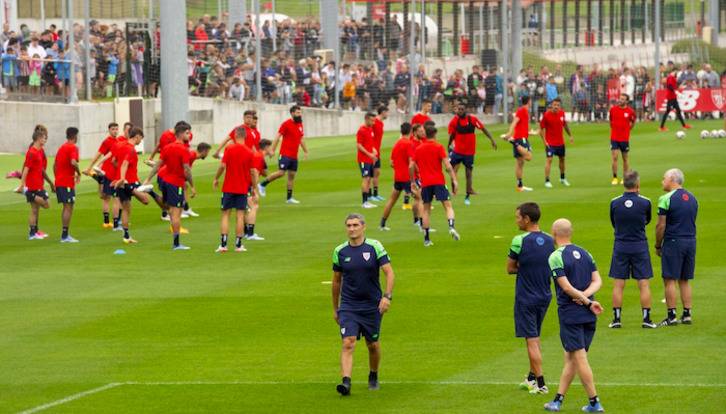 Valverde en el primer día de entrenamientos en Lezama.