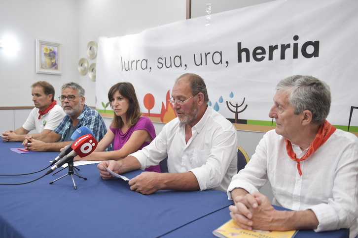 Nafarroako suteen ondorioei aurre egiteko Errigoraren kanpainarekin bat egin dute Euskal Herriko kultura eta kirol-arloko hainbat lagunek.