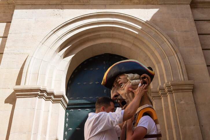 Hasta Napoleón tiene su kiliki en Iruñea.