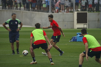 Imanol en el inicio de la pretemporada con el Athletic de Valverde.