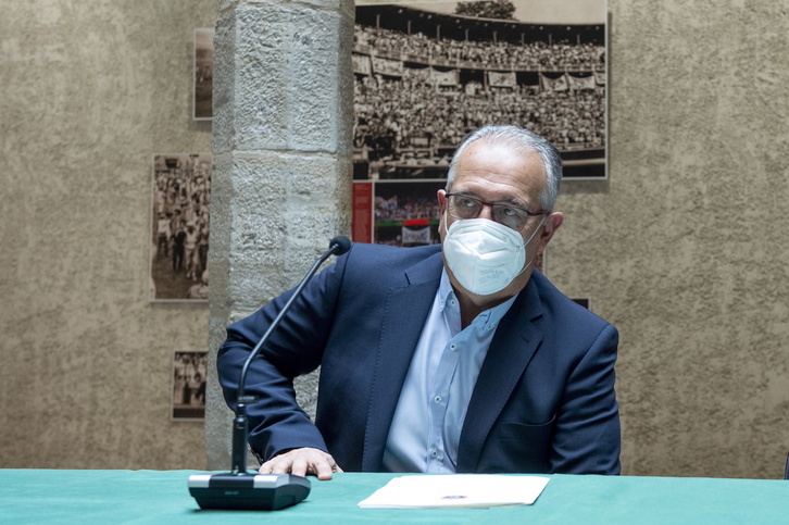 Enrique Maya, durante la rueda de prensa de balance de los sanfermines. 
