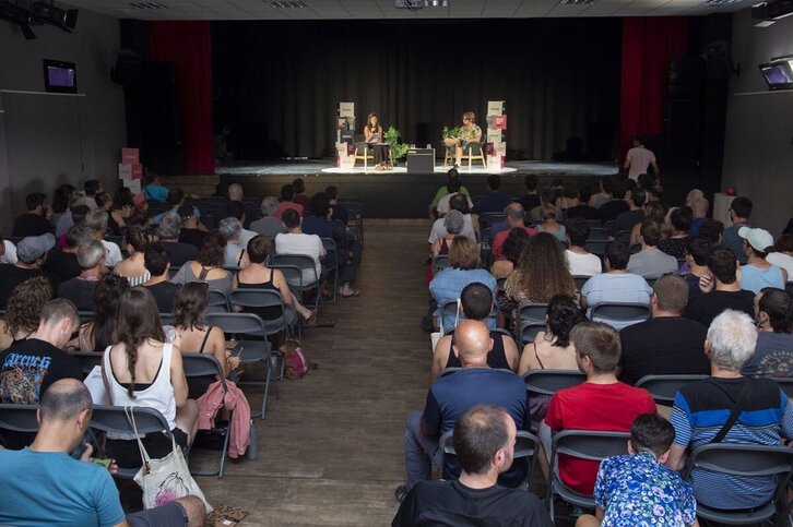 Sorturen nazio konferentziaren lehen eguna, Lakuntzan.