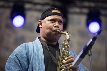 Steve Coleman, en su actuación en la plaza de la Trinidad.