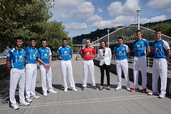 Bilbo erdialdean aurkeztu dute aurtengo Aste Nagusiko pilota feria.