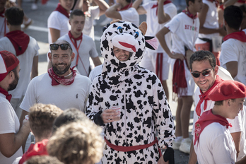 Aunque las jornadas de jarana empiezan a pesar, el humor que no falte.