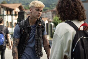 Fantasía y comedia se citan en los seis episodios de 'Tú no eres especial'.