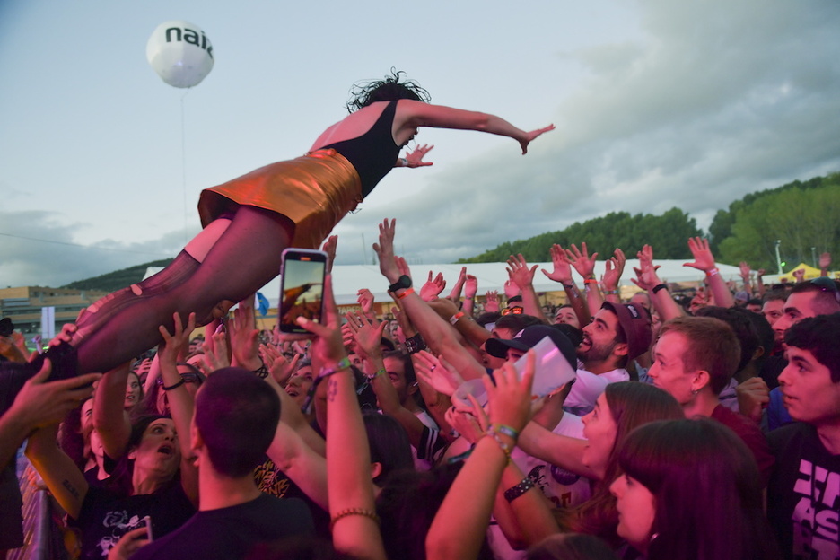 El grupo sueco The Baboon Show, dándolo todo. El grupo sueco The Baboon Show, dándolo todo.