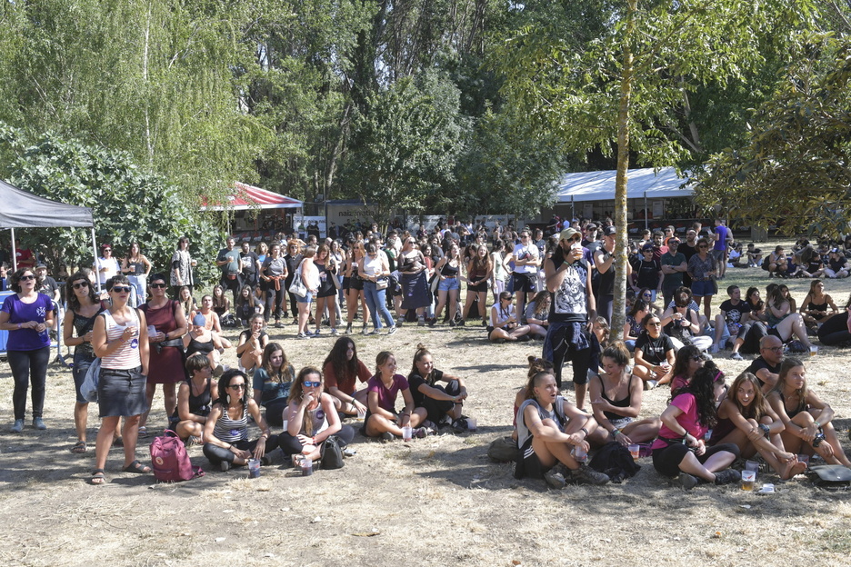 A primera hora, la sombra cotizaba alto. A primera hora, la sombra cotizaba alto.