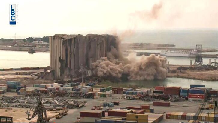 El colapso de los silos, recogido por las cámaras.