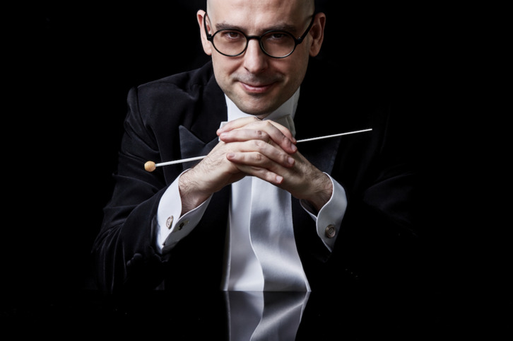 El director de orquesta arrasatearra vuelve a Euskal Herria.