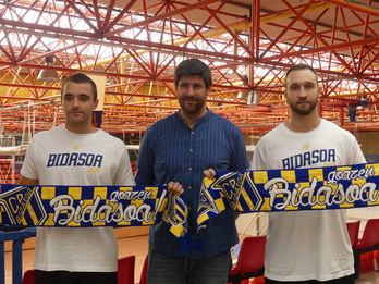 Nieto, Aginagalde eta Mitić, gaurko aurkezpenean.