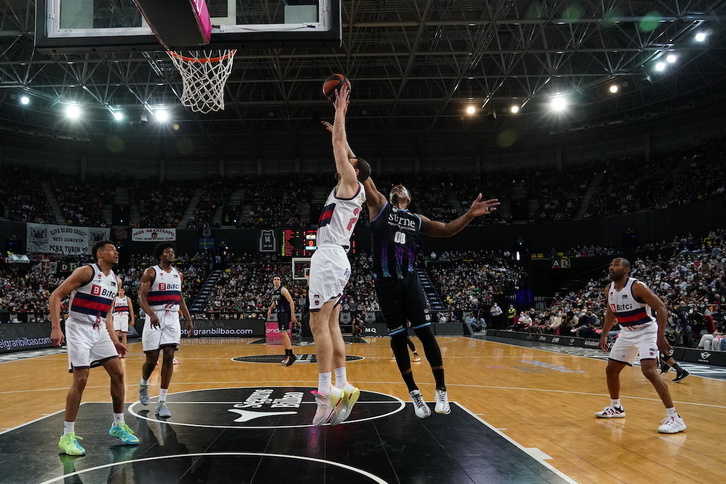 Bilbao Basket eta Baskoniaren arteko lehen derbia Bilbon jokatuko da, urriaren 30ean.