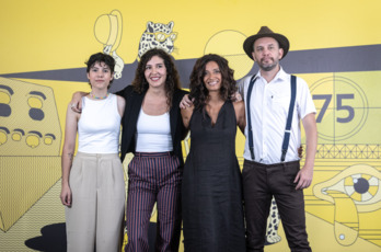 El equipo del filme, en el posado para los fotógrafos.
