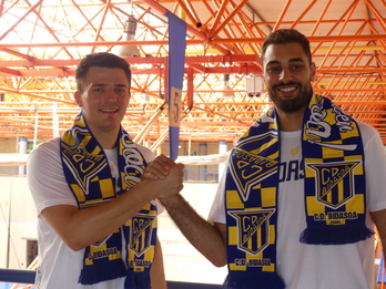 Skrzyniarz eta Mehdi, Bidasoa Irunek fitxatu dituen bi atezainak, Artalekun.