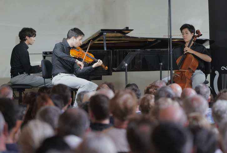 El trío Albéniz en el concierto.