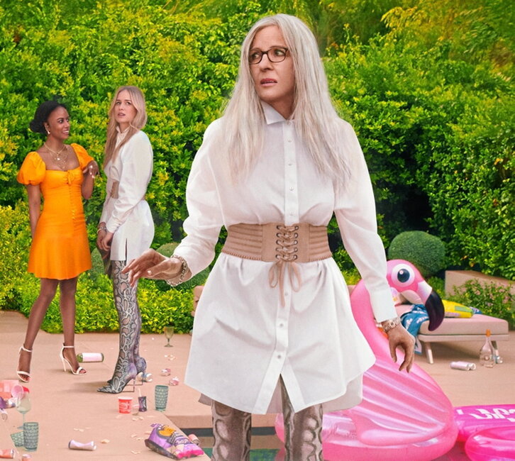 Diane Keaton caracterizada como Rita en edad de jubilación.