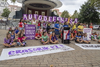 Comparencia de Bilboko Konpartsak contra cualquier tipo de agresiones en fiestas.