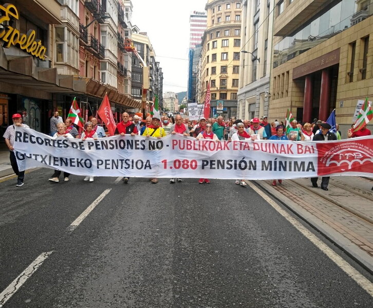 Erantzun zabala jaso zuen pentsiodunen deialdiak.