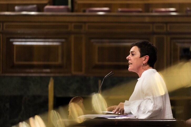La portavoz de EH Bildu, Mertxe Aizpurua, durante su intervención.