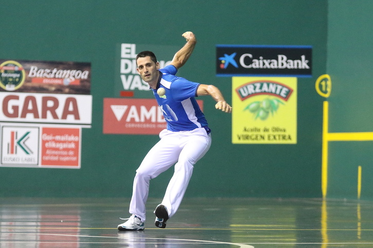 Jon Ander Albisuk partida borobila jokatu du.