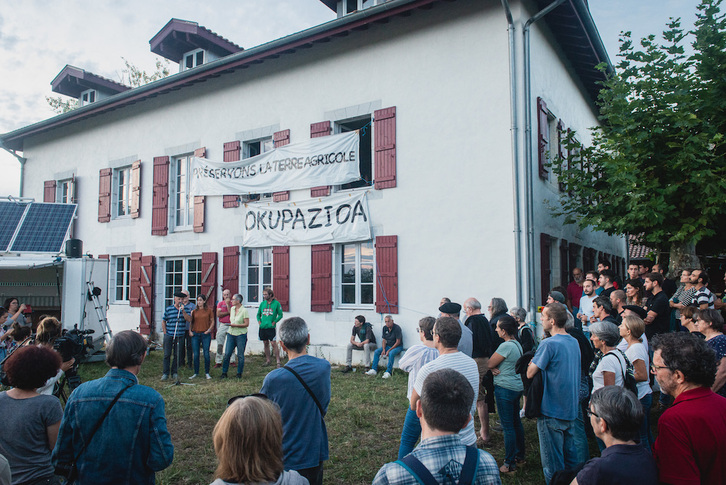 Movilización para detener una oferta de venta anterior en Berrueta en setiembre de 2021