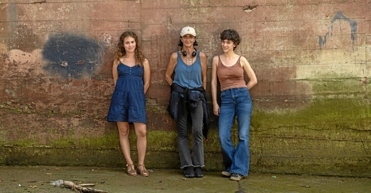 Sílvia Munt, entre Alicia Falcó y Elena Tarrats,protagonistas de «Las buenas compañías».