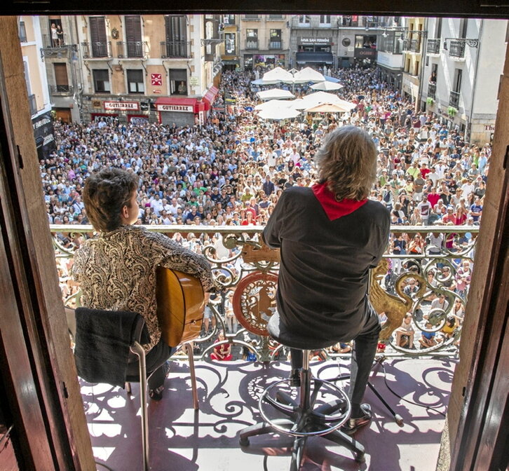 José Mercé y Manuel Cerpa, en el Ayuntamiento.