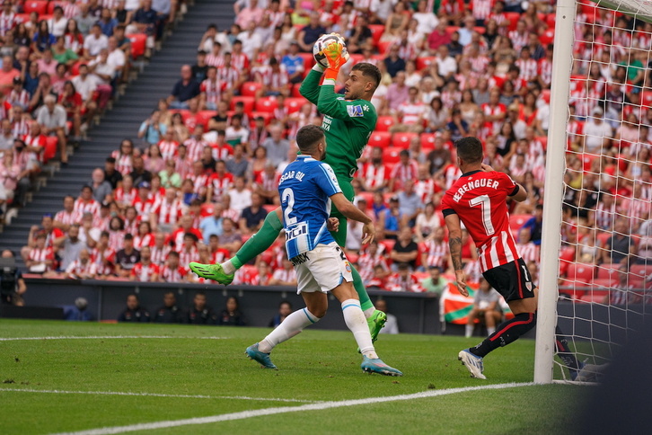 Álvaro Fernández ha mantenido la portería a cero en su debut con el Espanyol.