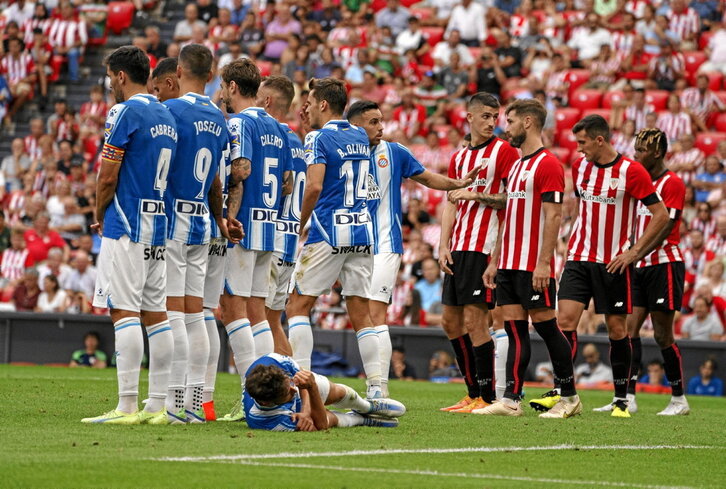 Al Athetic le costó mucho superar el muro defensivo del Espanyol.