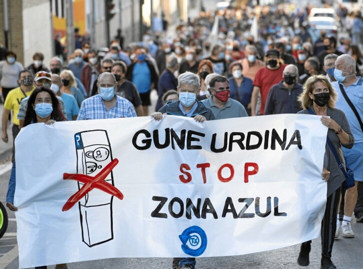 Protesta por la OTA en la Txantrea.