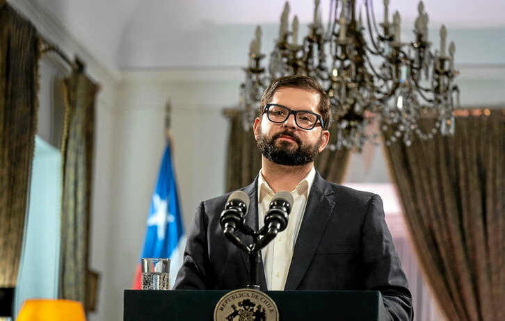 Gabriel Boric se dirige a la nación desde el Palacio de la Moneda tras el rechazo a la nueva Constitución.
