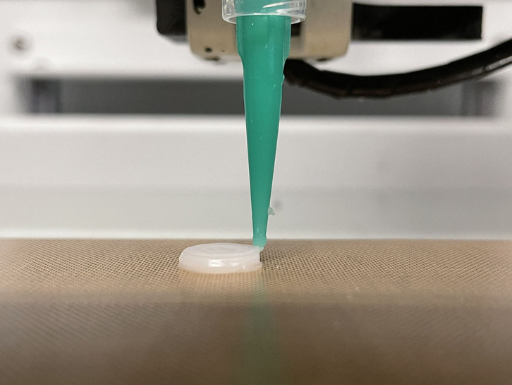 3D inprimaketari esker, pazienteei egokitutako botika pertsonalizatuak lor daitezke.