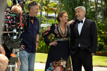 El británico Ol Parker dirige a Julia Roberts y George Clooney.