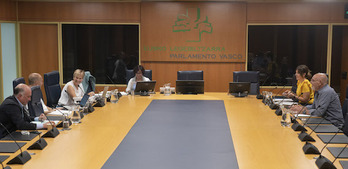 Reunión de la ponencia que está negociando este proyecto de ley.