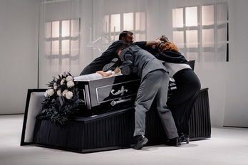 Un momento de la obra teatral ‘La voluntad de creer’.