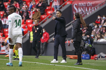 Francisco, técnico del Elche, en el partido de la temporada pasada en San Mamés.