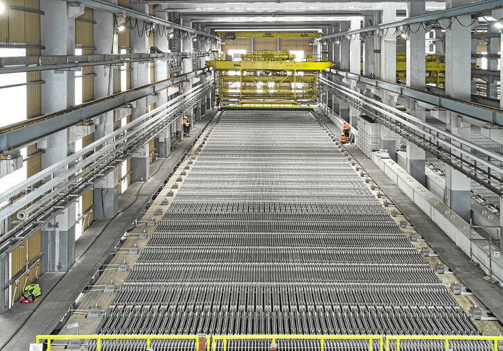 Nave E de electrolisis de Asturiana de Zinc.