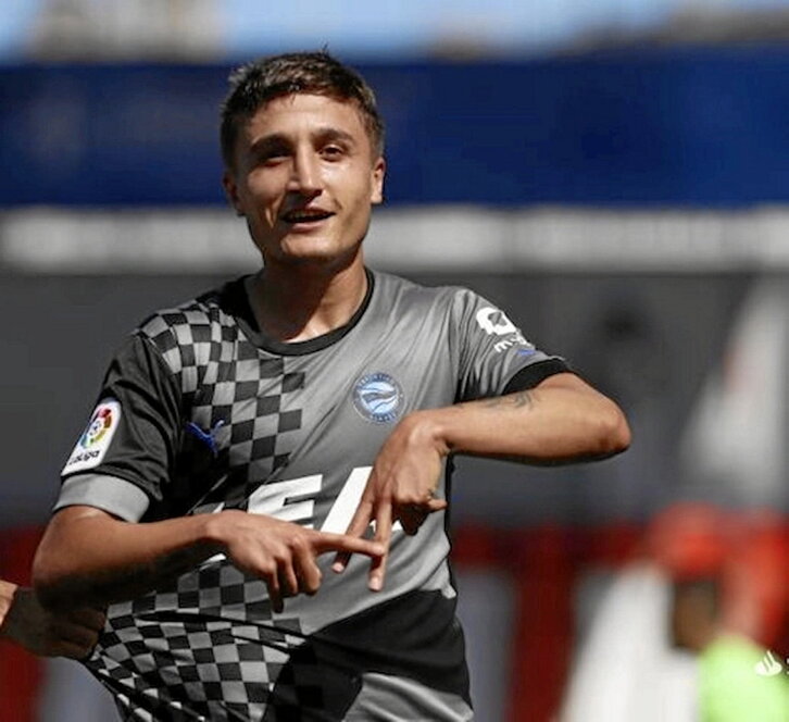 Tenaglia celebra el gol de la victoria.